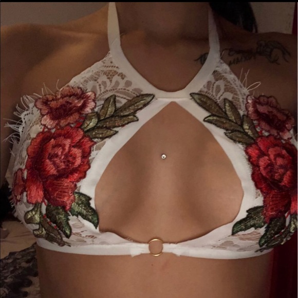 White Lace Floral Embroidery Bra Crop Top - Picture 2 of 6